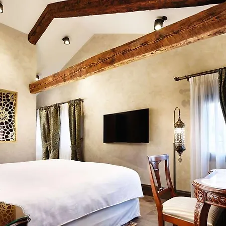 Hotel Theodora Empress *
