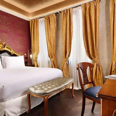 Theodora Empress Hotel Venice