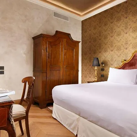 Theodora Empress Hotell *