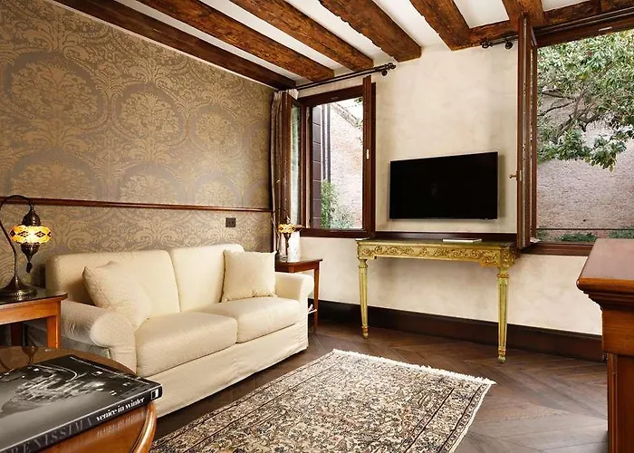 Hotell Theodora Empress