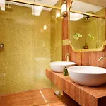Hotell Theodora Empress *