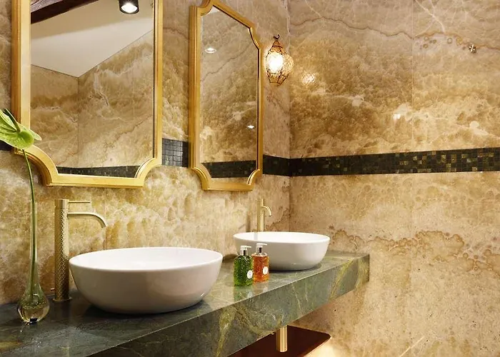 Theodora Empress Hotel